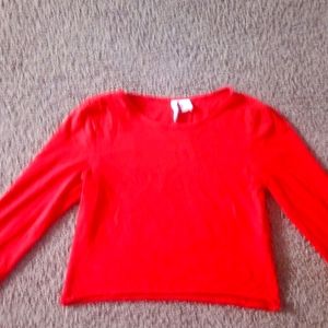 Red long sleeve crop